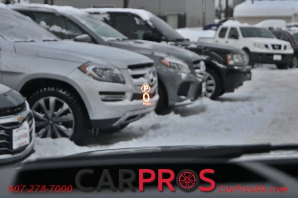 2017 Land Rover Range Rover Evoque HSE - 2.0L - All Wheel Drive - Driver Assistance Plus & Luxury Seating Pkg - Front Leather Heated/Cooled Power Seats - 2nd Row Heated Seats - Heated Steering Wheel - HUD - NAV - Bluetooth - Backup Camera - Panoramic Sunroof - BSD - Rear Sensors Anchorage AK