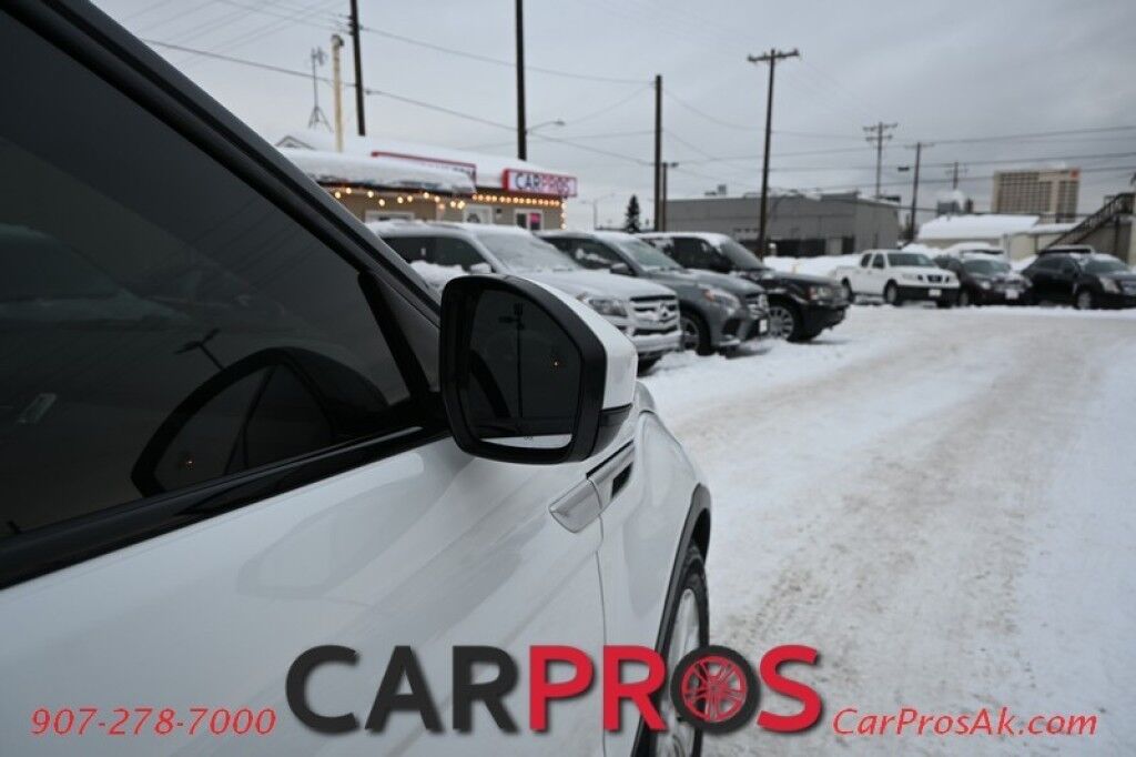 2017 Land Rover Range Rover Evoque HSE - 2.0L - All Wheel Drive - Driver Assistance Plus & Luxury Seating Pkg - Front Leather Heated/Cooled Power Seats - 2nd Row Heated Seats - Heated Steering Wheel - HUD - NAV - Bluetooth - Backup Camera - Panoramic Sunroof - BSD - Rear Sensors Anchorage AK