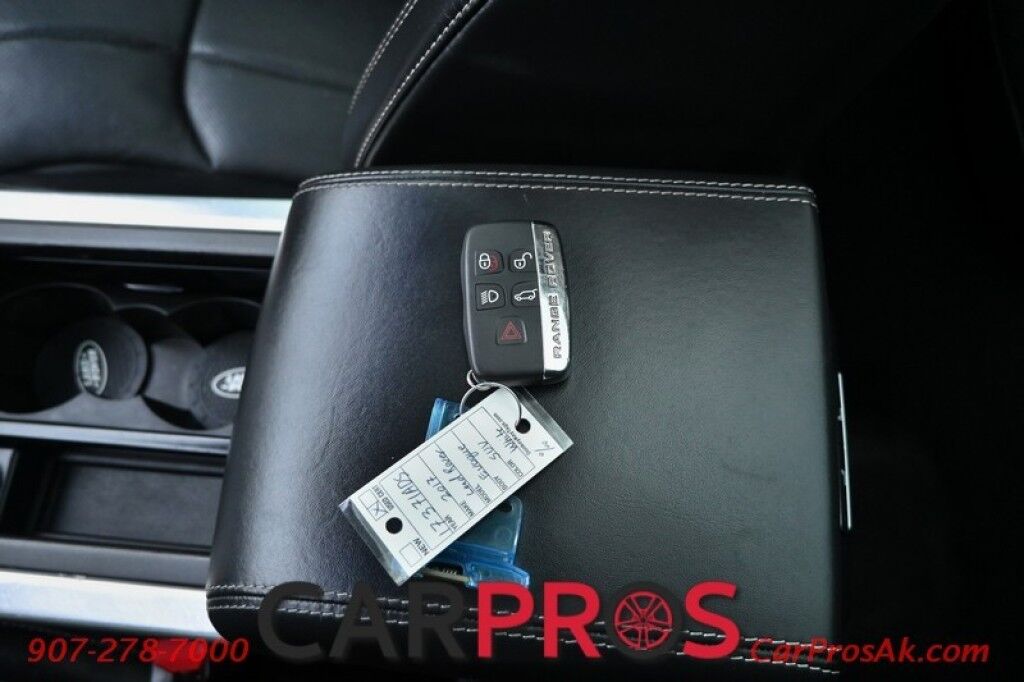 2017 Land Rover Range Rover Evoque HSE - 2.0L - All Wheel Drive - Driver Assistance Plus & Luxury Seating Pkg - Front Leather Heated/Cooled Power Seats - 2nd Row Heated Seats - Heated Steering Wheel - HUD - NAV - Bluetooth - Backup Camera - Panoramic Sunroof - BSD - Rear Sensors Anchorage AK