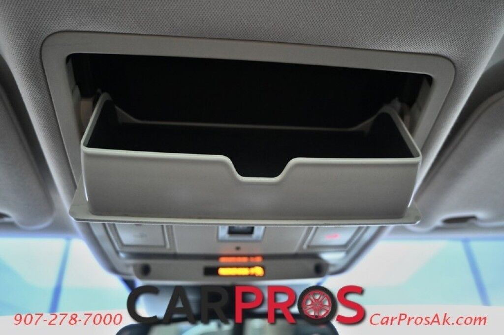 2017 Land Rover Range Rover Evoque HSE - 2.0L - All Wheel Drive - Driver Assistance Plus & Luxury Seating Pkg - Front Leather Heated/Cooled Power Seats - 2nd Row Heated Seats - Heated Steering Wheel - HUD - NAV - Bluetooth - Backup Camera - Panoramic Sunroof - BSD - Rear Sensors Anchorage AK