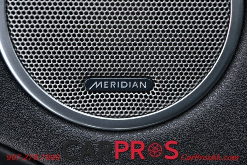 2017 Land Rover Range Rover Evoque HSE - All Wheel Drive - Driver Assistance Plus & Luxury Seating Pkg - Front Heated & Cooled Leater Seats - 2nd Row Heated Seats - Heated Steering Wheel - Heads Up Display - NAV - Bluetooth - Backup Camera - Panoramic Sunroof - BSD - Rear Sensors Anchorage AK