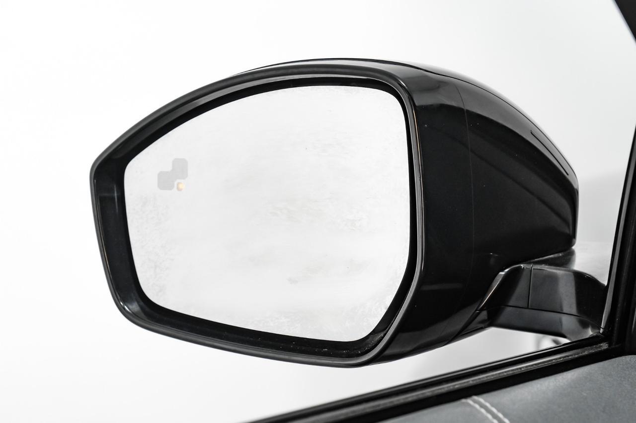 2017 Land Rover Range Rover Evoque SE PREMIUM 4WD BLIND SPOT NAVIGATION PANORAMA LEATHER HEATED SEATS REAR CAMERA Carrollton TX