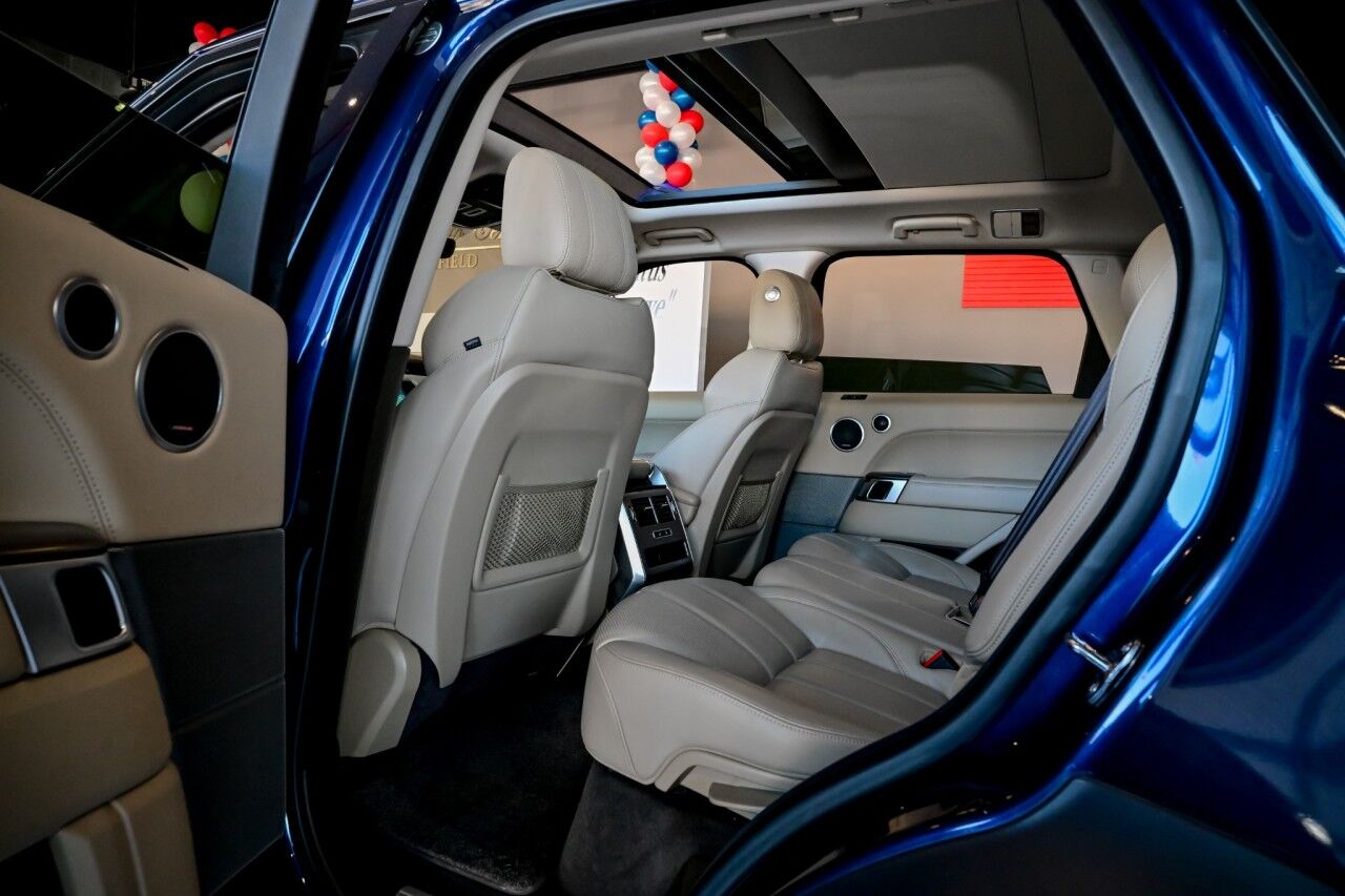 2017 Land Rover Range Rover Sport HSE photo 19