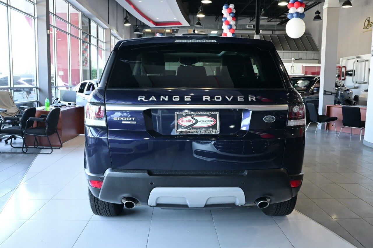 2017 Land Rover Range Rover Sport HSE photo 6