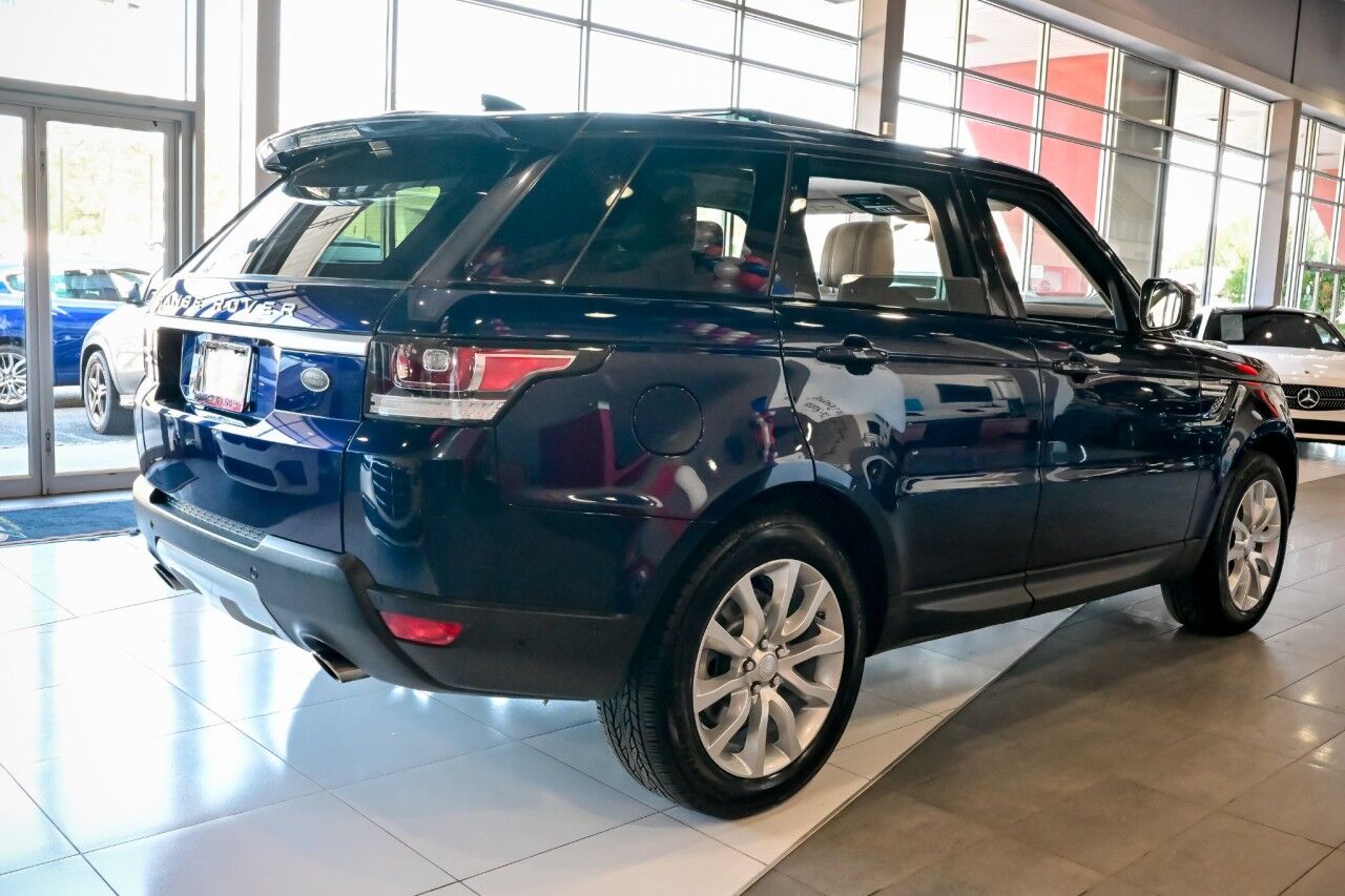 2017 Land Rover Range Rover Sport HSE photo 5