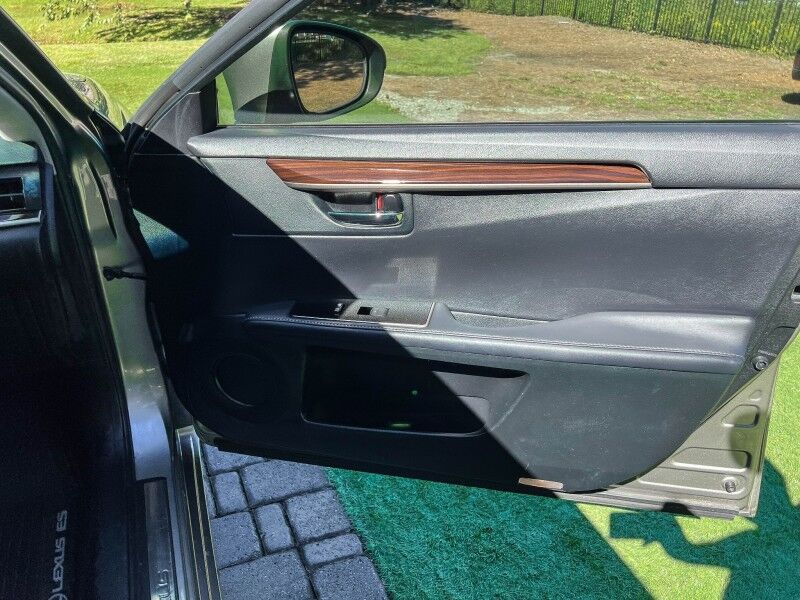 2017 Lexus ES 300h Wilmington NC