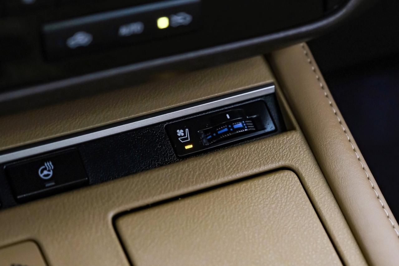 2017 Lexus ES 350 PREMIUM PKG LEXUS SAFETY SYSTEM BLIND SPOT NAVIGATION SUNROOF LE Carrollton TX