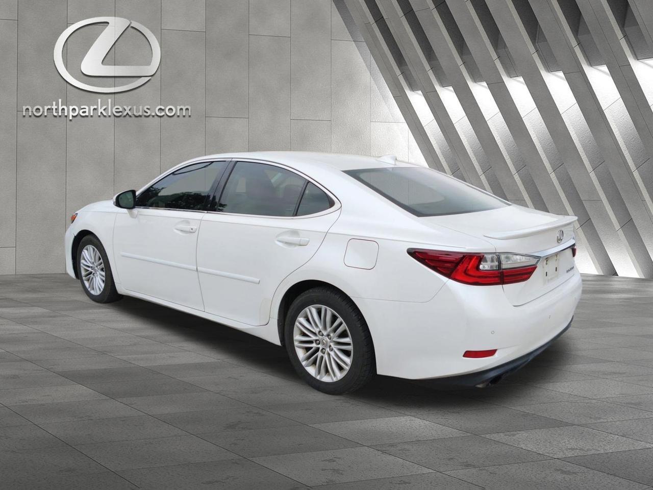 2017 Lexus ES 350