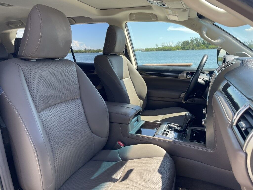 2017 Lexus GX ~ACTIVE PARKING SYSTEM~APPROACH LIGHTS~BLIND SPOT WARNING~BRAKING ASSIST~CRASH SENSORS~CRUISE CONTROL~DRIVER ASSISTANCE PACKAGE~LEATHER TRIMMED SEATS~NAVIGATION PACKAGE~REAR CROSS TRAFFIC ALERT~THIRD ROW SEATING~TRAILER WIRING Sarasota FL