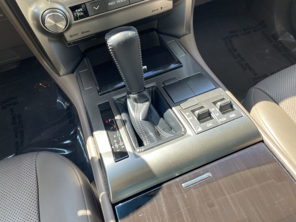 2017 Lexus GX ~ACTIVE PARKING SYSTEM~APPROACH LIGHTS~BLIND SPOT WARNING~BRAKING ASSIST~CRASH SENSORS~CRUISE CONTROL~DRIVER ASSISTANCE PACKAGE~LEATHER TRIMMED SEATS~NAVIGATION PACKAGE~REAR CROSS TRAFFIC ALERT~THIRD ROW SEATING~TRAILER WIRING Sarasota FL