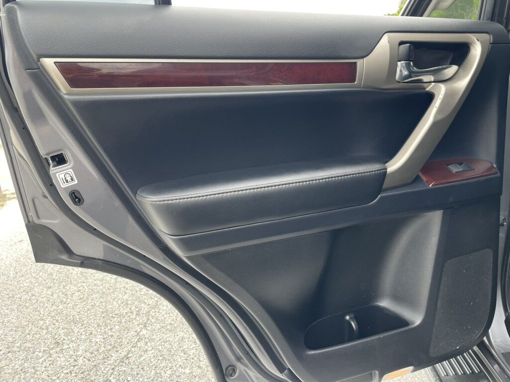 2017 Lexus GX460 PREMIUM~AFTERMARKET ROOF RACK W/LED LIGHTBAR~FRONT WINCH~OFF ROA Sarasota FL