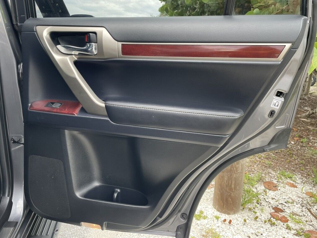 2017 Lexus GX460 PREMIUM~AFTERMARKET ROOF RACK W/LED LIGHTBAR~FRONT WINCH~OFF ROA Sarasota FL