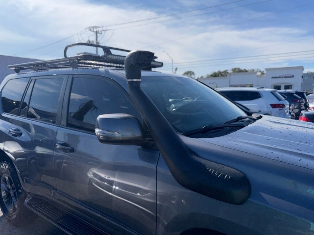 2017 Lexus GX460 PREMIUM~AFTERMARKET ROOF RACK W/LED LIGHTBAR~FRONT WINCH~OFF ROAD WHEELS/TIRES~NAVIGATION~SUNROOF~ONLINE FINANCE AND SHIPPING AVAILABLE!!!! Sarasota FL