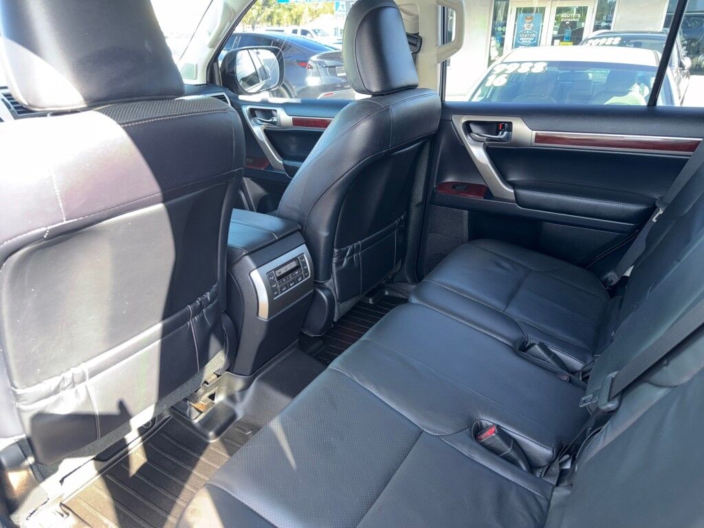 2017 Lexus GX460 PREMIUM~AFTERMARKET ROOF RACK W/LED LIGHTBAR~FRONT WINCH~OFF ROAD WHEELS/TIRES~NAVIGATION~SUNROOF~ONLINE FINANCE AND SHIPPING AVAILABLE!!!! Sarasota FL