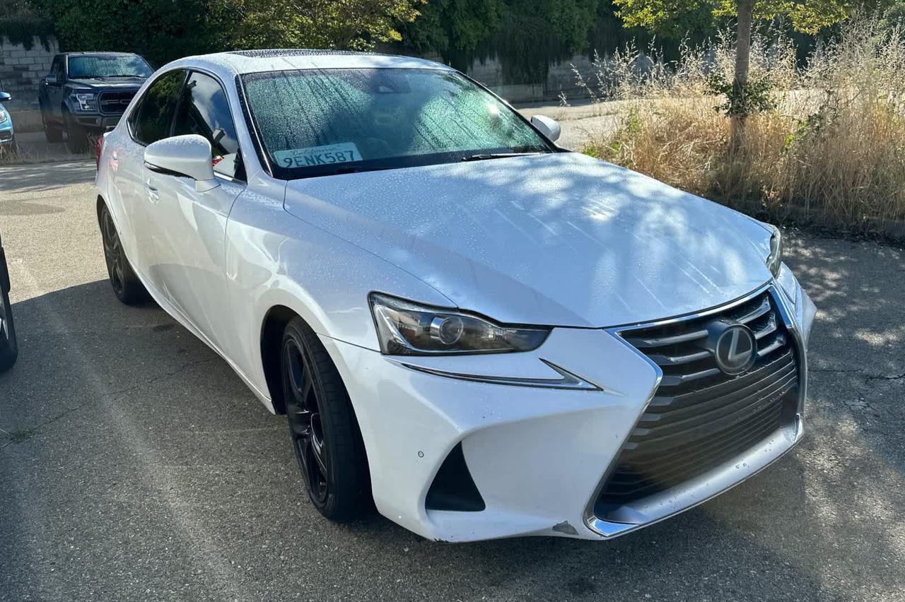2017 Lexus IS
