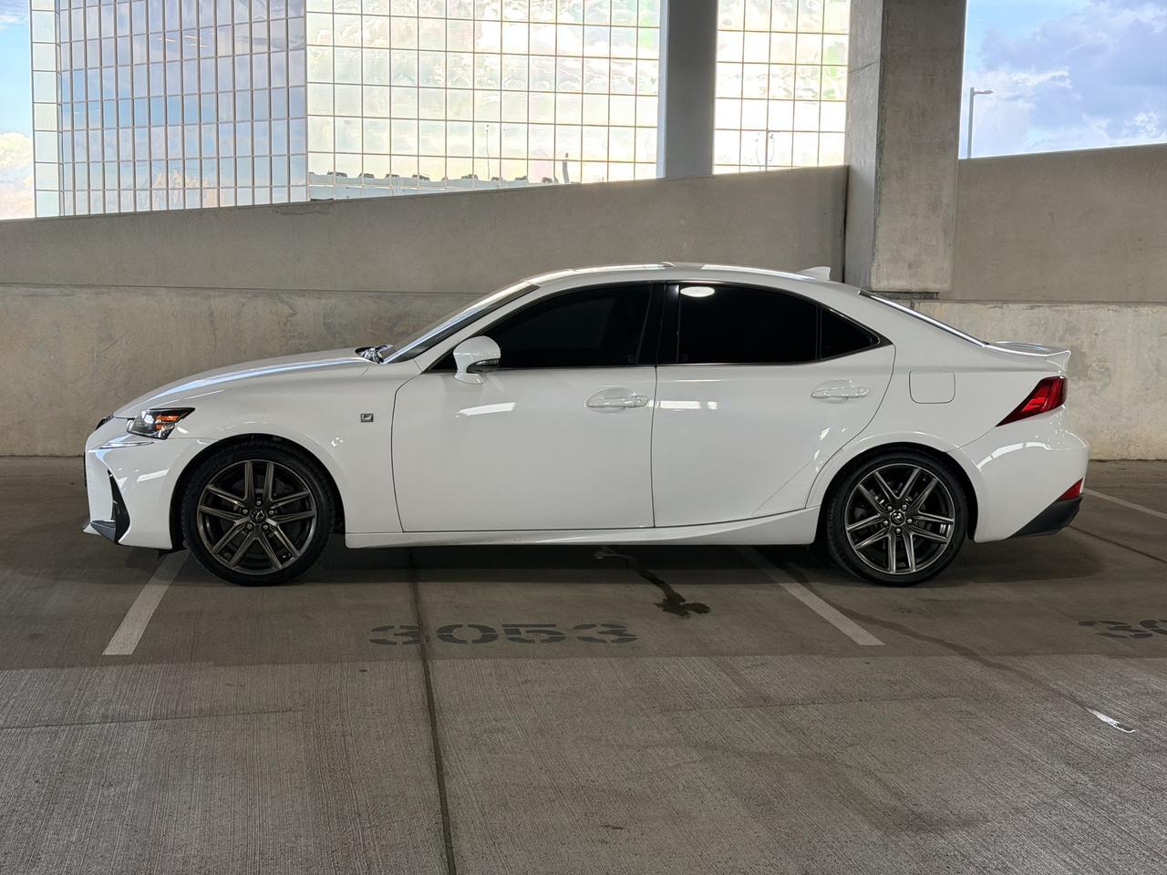 2017 Lexus IS 350 F Sport