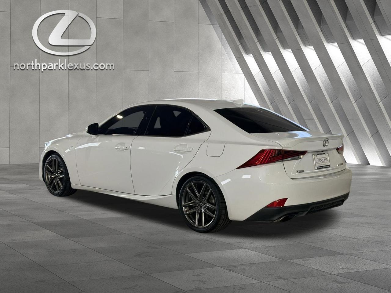 2017 Lexus IS 350 F Sport