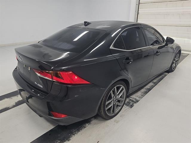 2017 Lexus IS Base