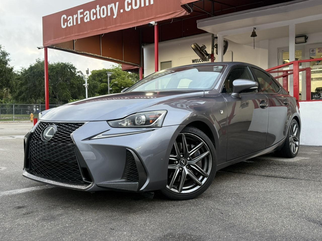 2017 Lexus IS Turbo
