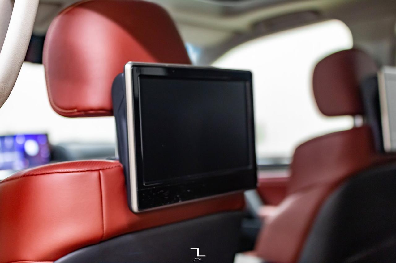 2017 Lexus LX 570 AWD Executive Leather Roof Nav BCam TV Red Deer AB