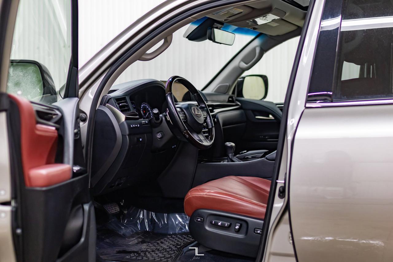 2017 Lexus LX 570 AWD Executive Leather Roof Nav BCam TV Red Deer AB