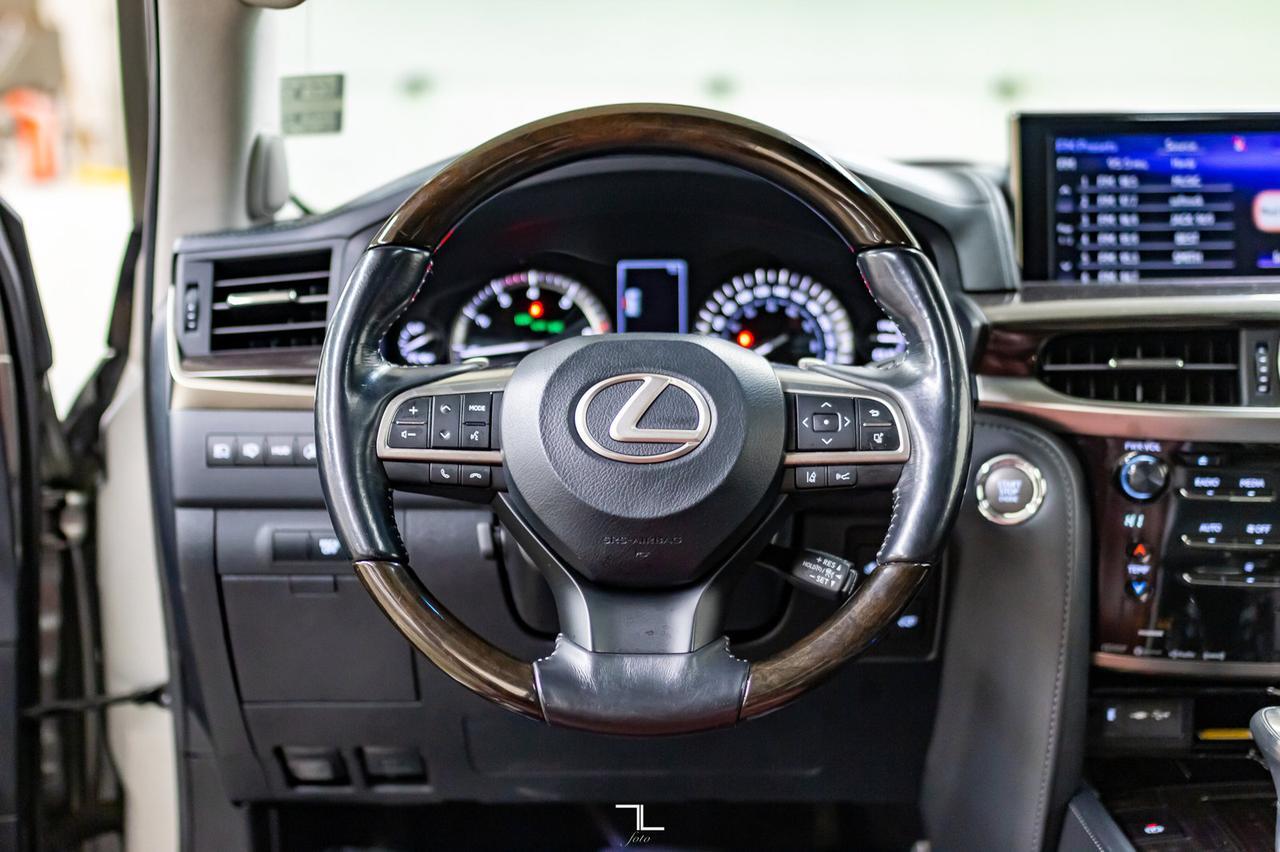 2017 Lexus LX 570 AWD Executive Leather Roof Nav BCam TV Red Deer AB