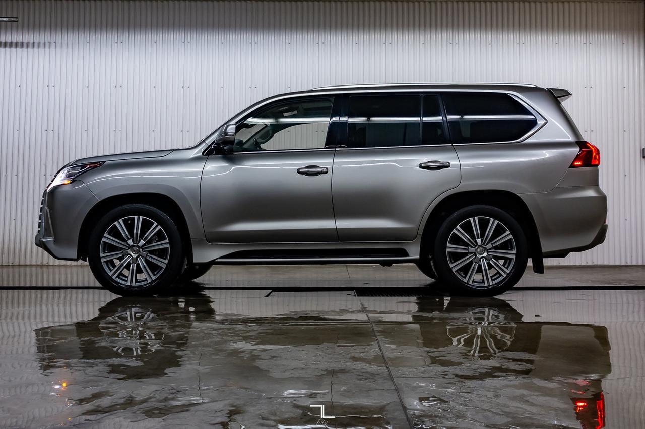 2017 Lexus LX 570 AWD Executive Leather Roof Nav BCam TV Red Deer AB