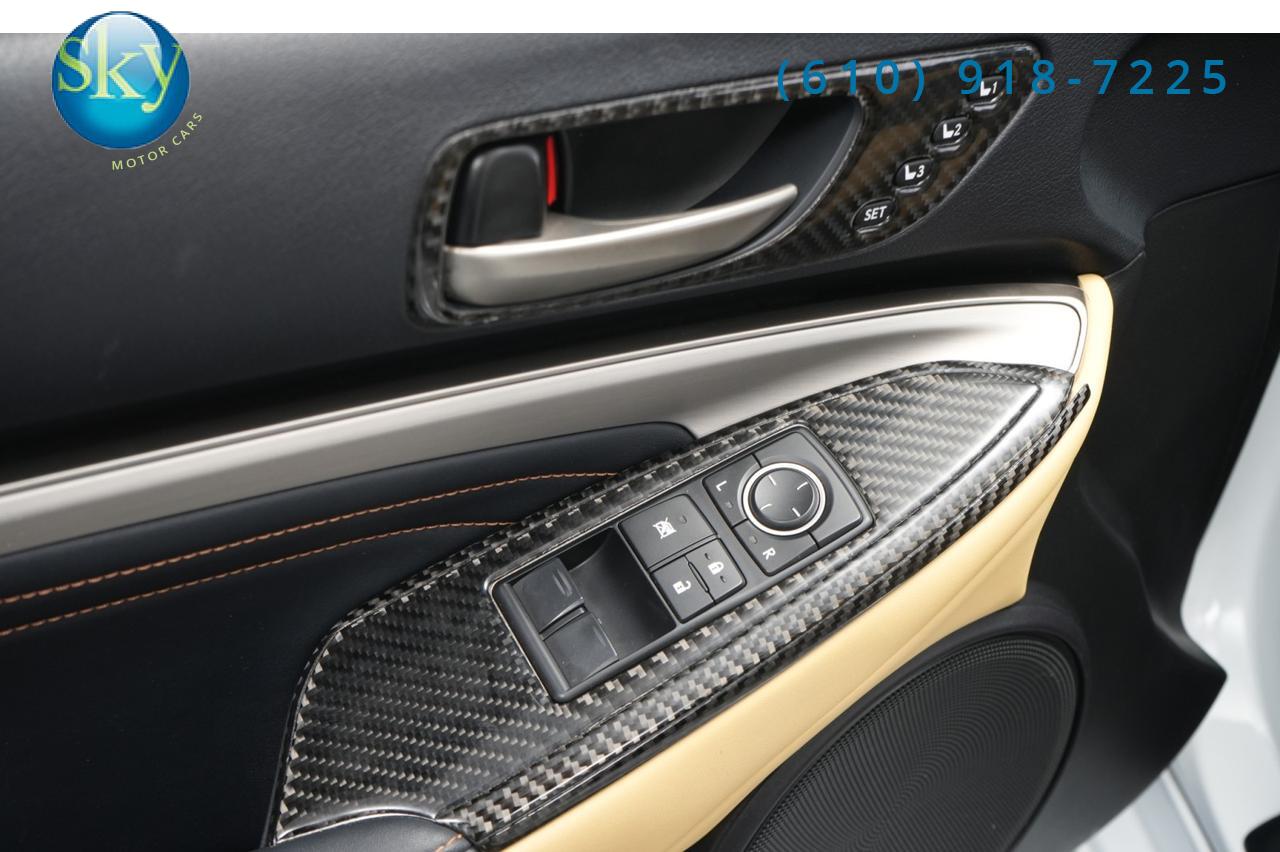 2017 Lexus RC 300 - Photo 30