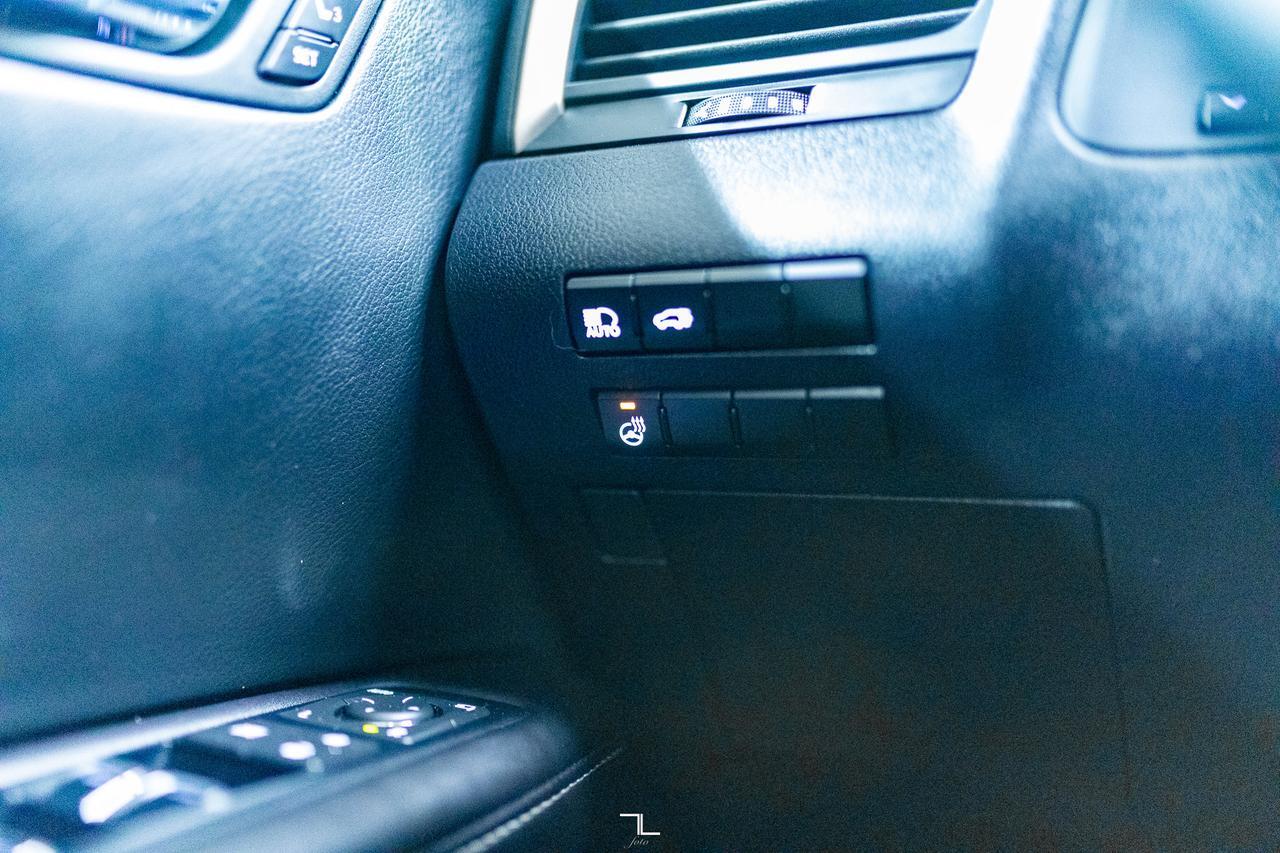 2017 Lexus RX350 AWD Luxury Leather Roof BCam Red Deer AB