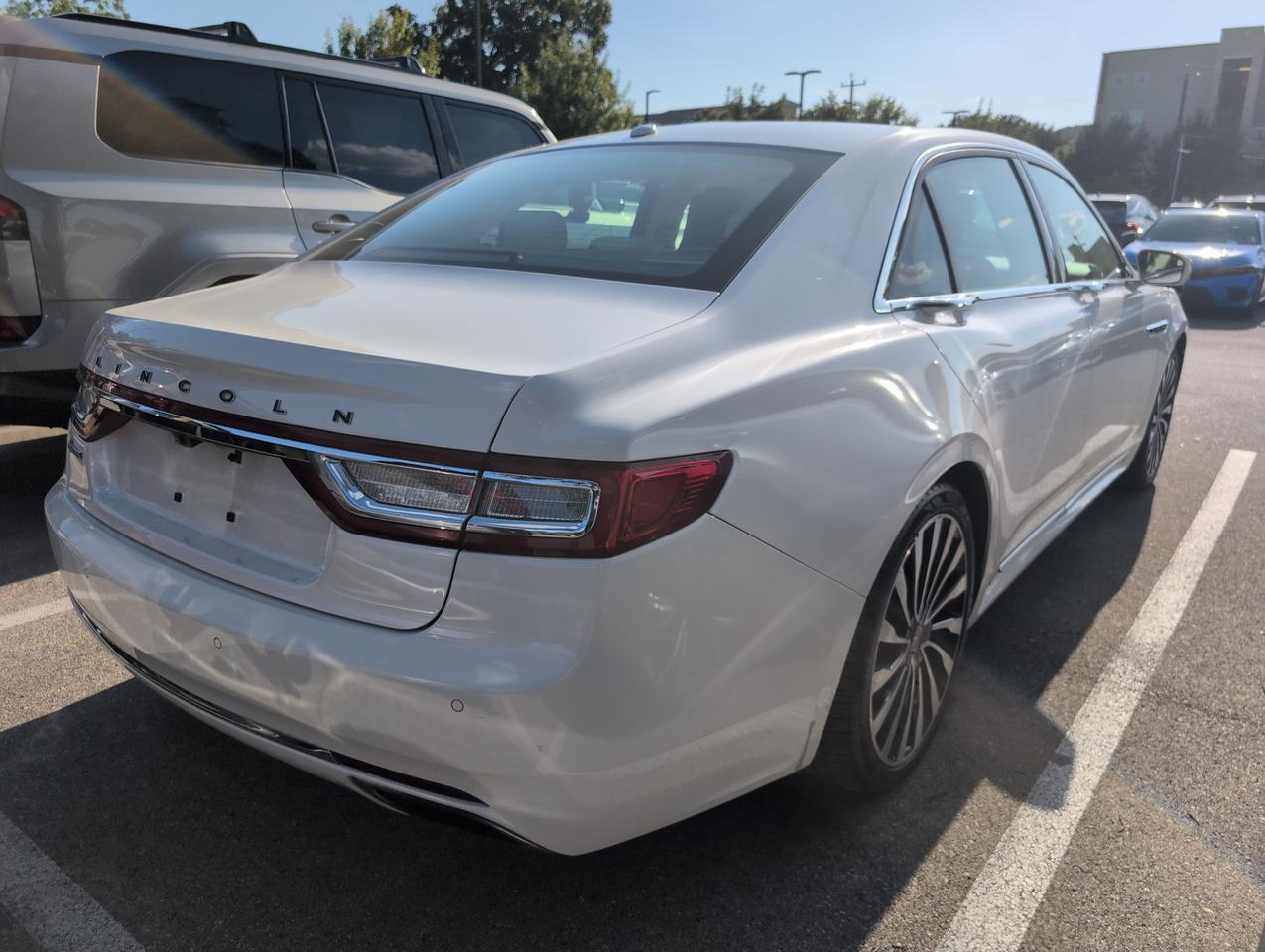 2017 Lincoln Continental Black Label