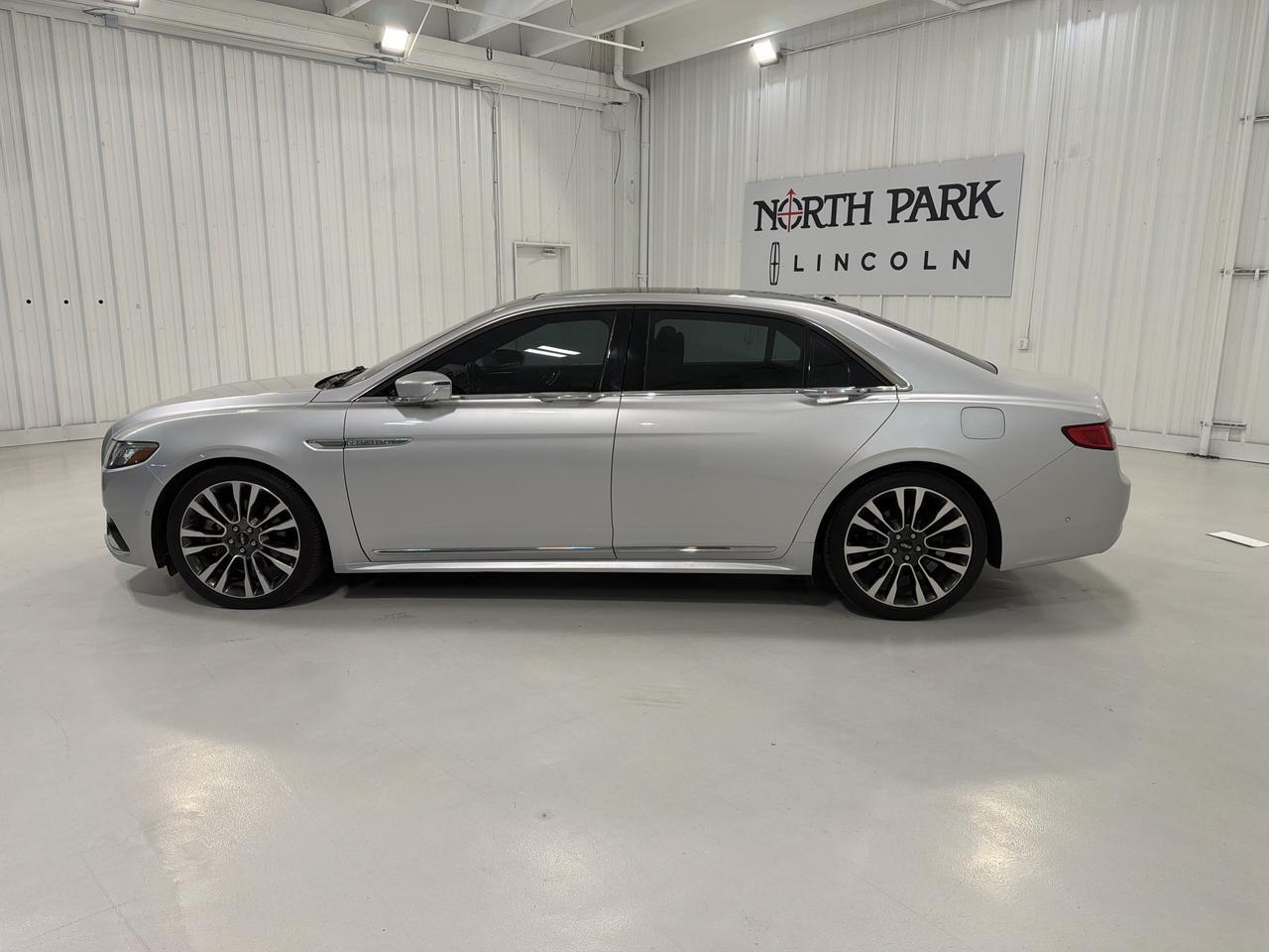 2017 Lincoln Continental Reserve