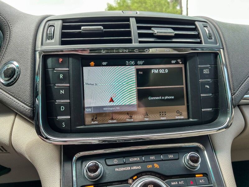 2017 Lincoln Continental Select Wilmington NC