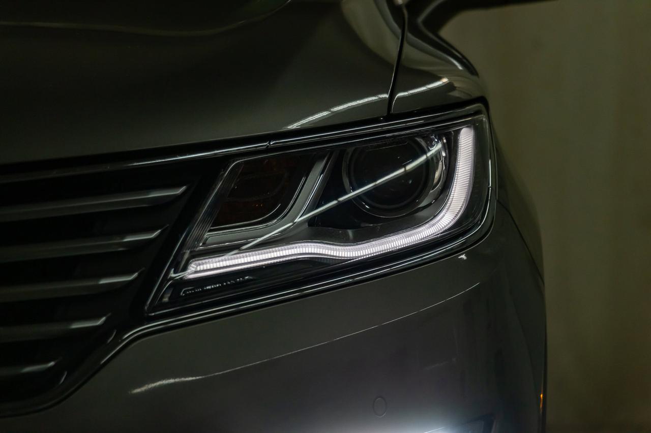 2017 Lincoln MKC AWD Reserve Leather Roof Nav BCam Red Deer AB