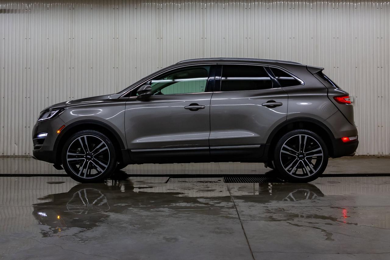 2017 Lincoln MKC AWD Reserve Leather Roof Nav BCam Red Deer AB