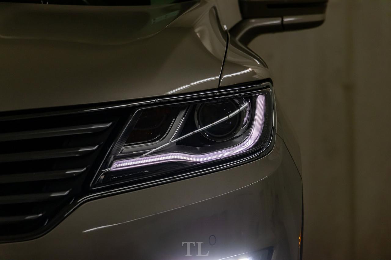 2017 Lincoln MKC AWD Reserve Leather Roof Nav BCam Red Deer AB