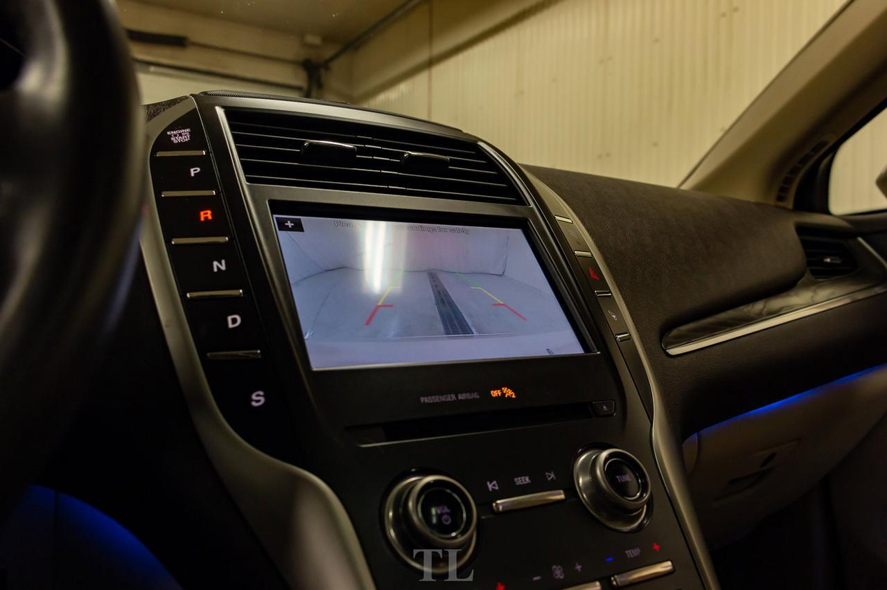 2017 Lincoln MKC AWD Reserve Leather Roof Nav BCam Red Deer AB