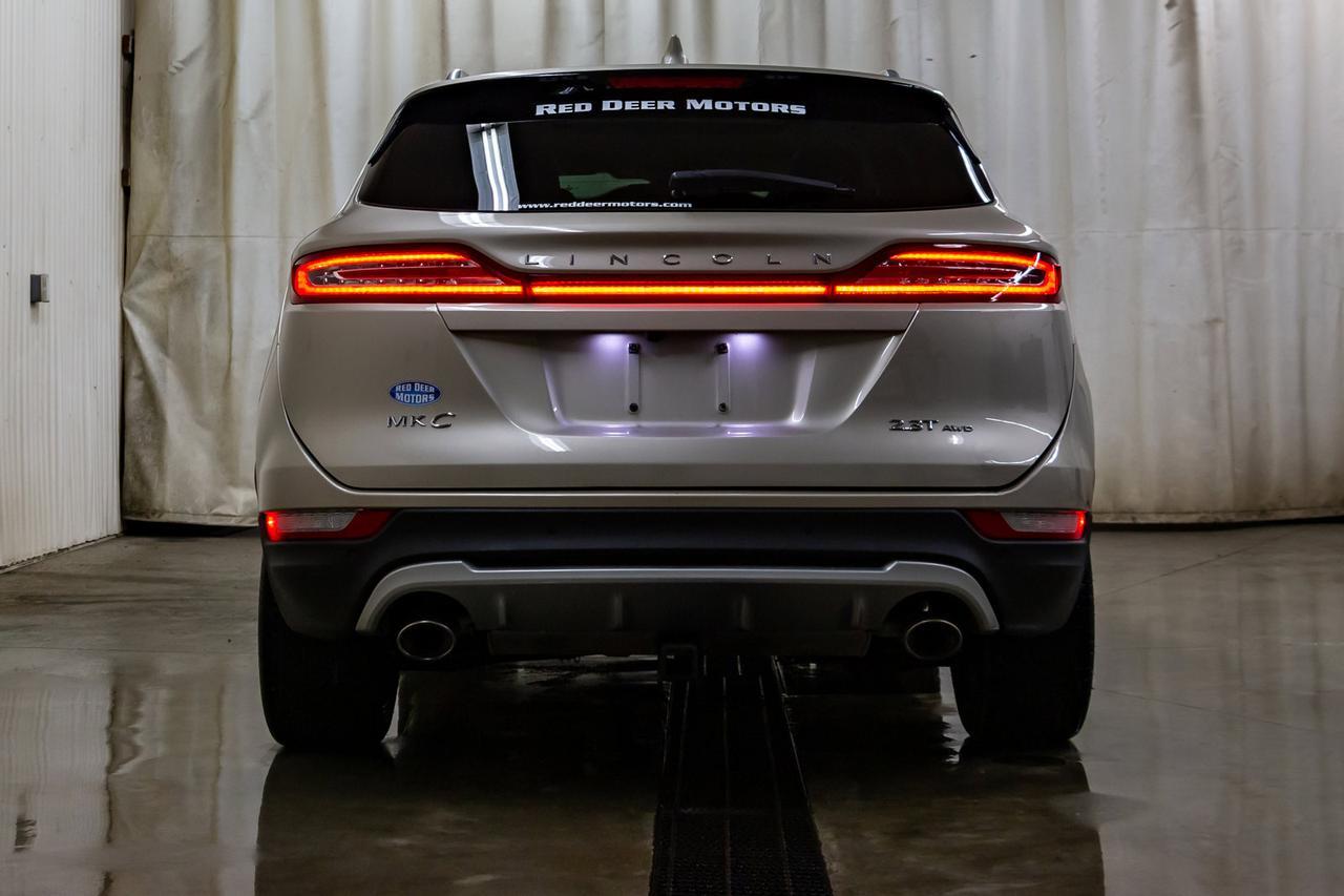2017 Lincoln MKC AWD Reserve Leather Roof Nav BCam Red Deer AB