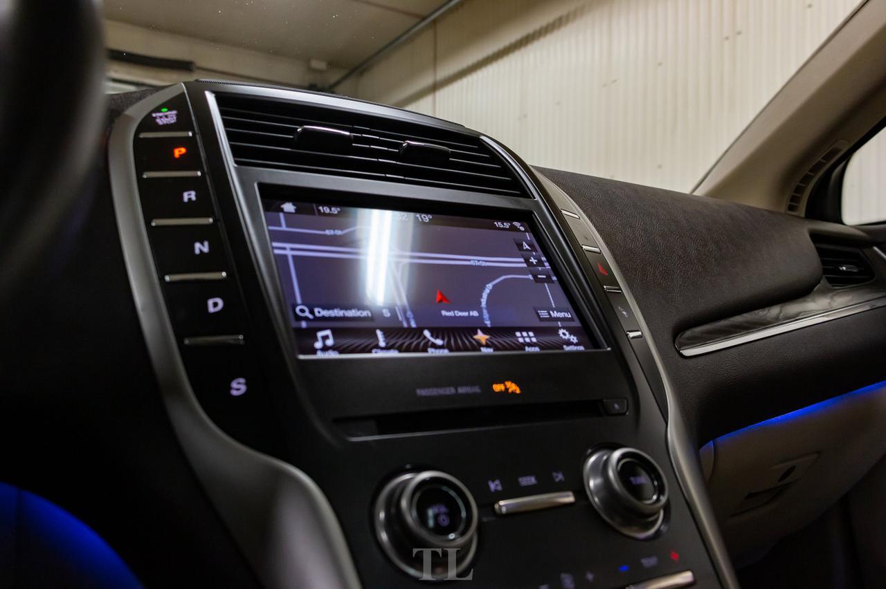 2017 Lincoln MKC AWD Reserve Leather Roof Nav BCam Red Deer AB