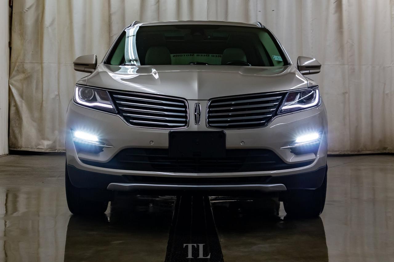 2017 Lincoln MKC AWD Reserve Leather Roof Nav BCam Red Deer AB
