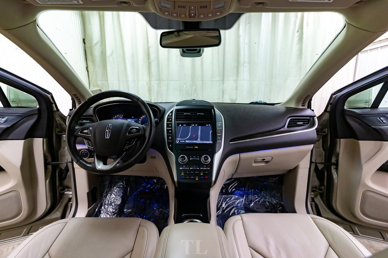 2017 Lincoln MKC AWD Reserve Leather Roof Nav BCam Red Deer AB