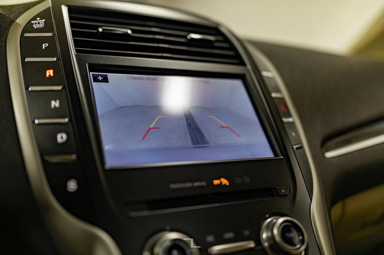 2017 Lincoln MKC AWD Reserve Leather Roof Nav BCam Red Deer AB