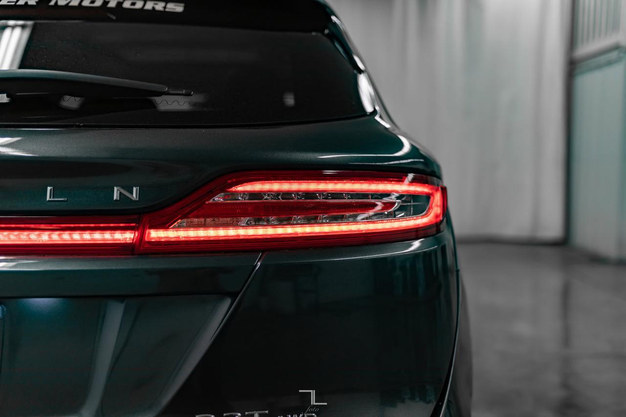 2017 Lincoln MKC AWD Reserve Leather Roof Nav BCam Red Deer AB