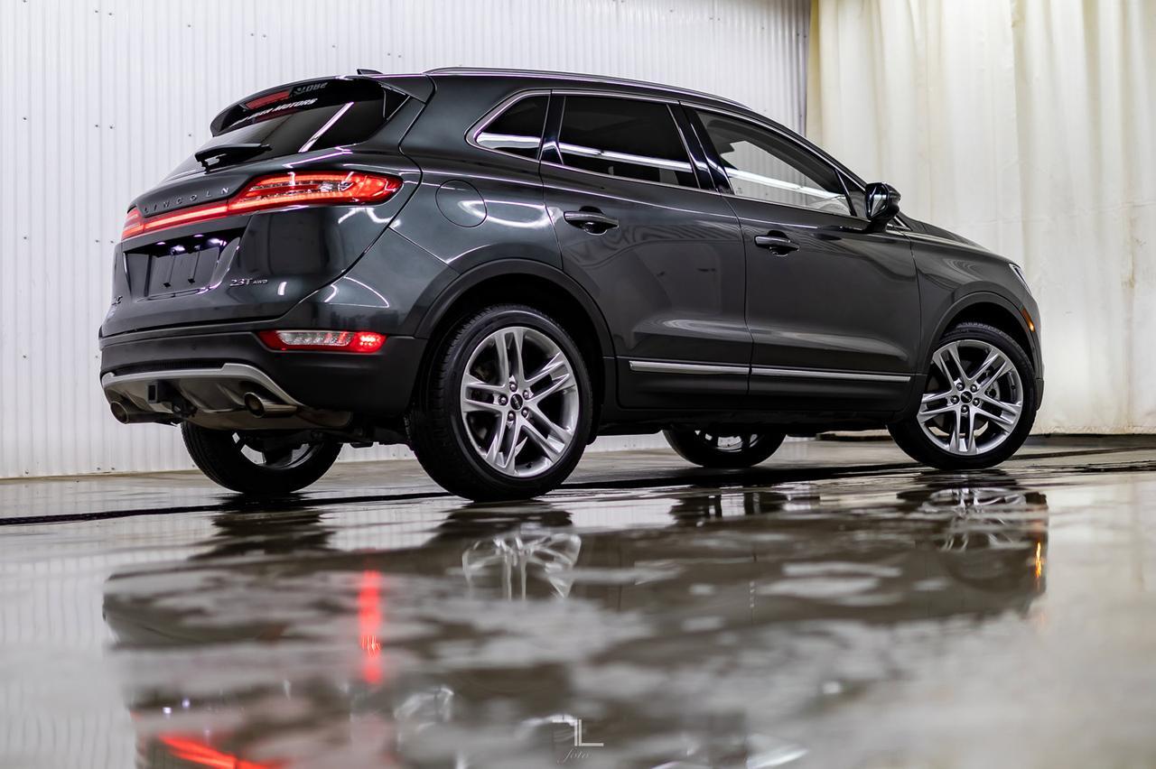 2017 Lincoln MKC AWD Reserve Leather Roof Nav BCam Red Deer AB