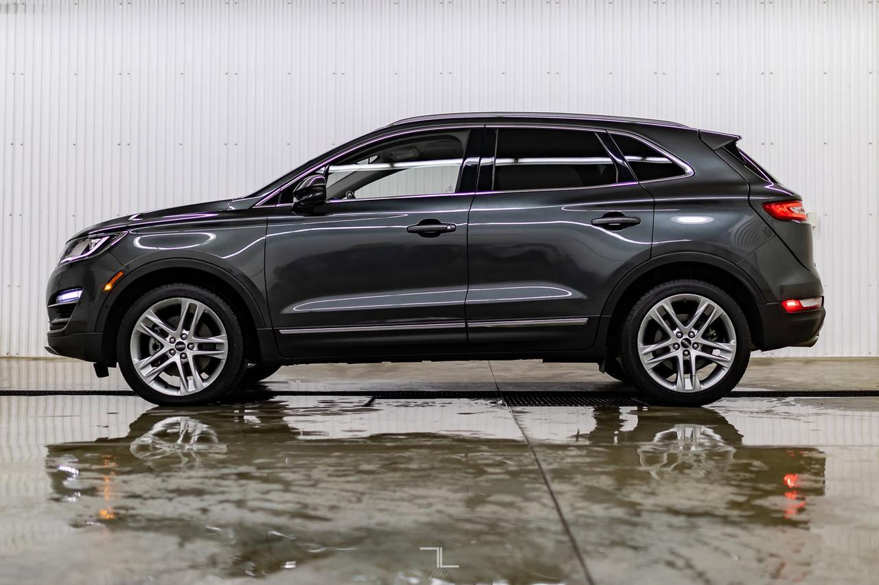 2017 Lincoln MKC AWD Reserve Leather Roof Nav BCam Red Deer AB