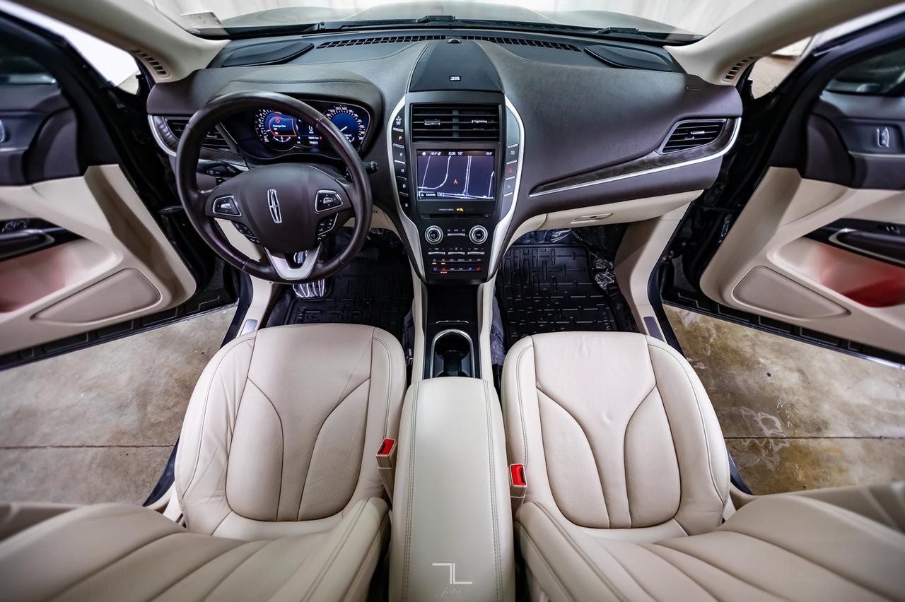 2017 Lincoln MKC AWD Reserve Leather Roof Nav BCam Red Deer AB