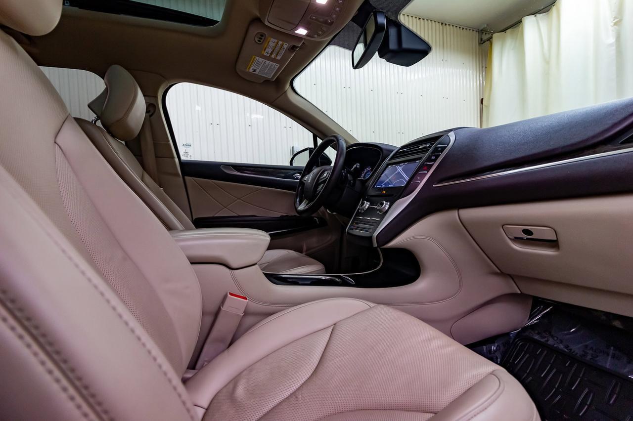 2017 Lincoln MKC AWD  Reserve Leather Roof Nav Red Deer AB