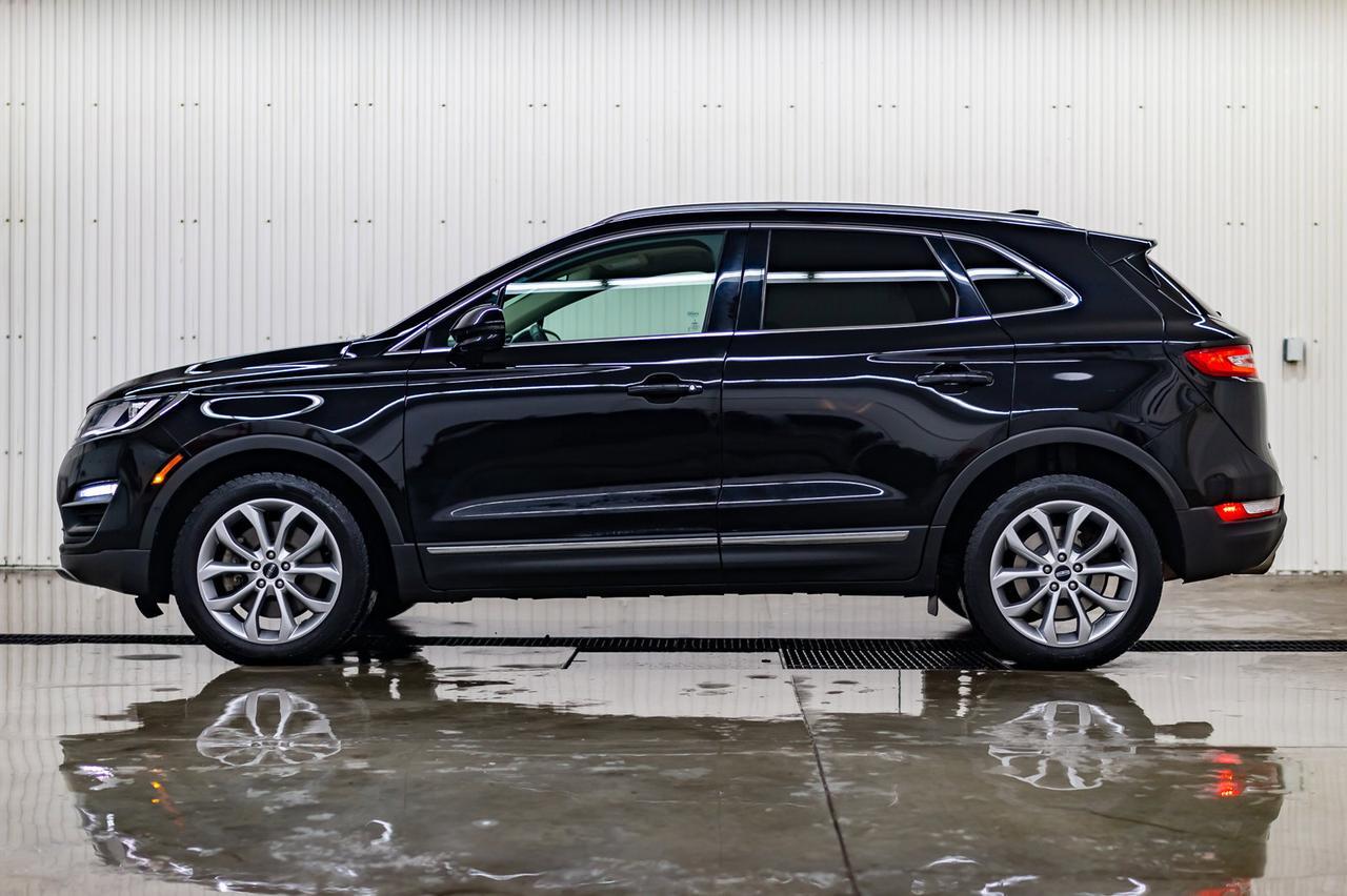 2017 Lincoln MKC AWD  Reserve Leather Roof Nav Red Deer AB