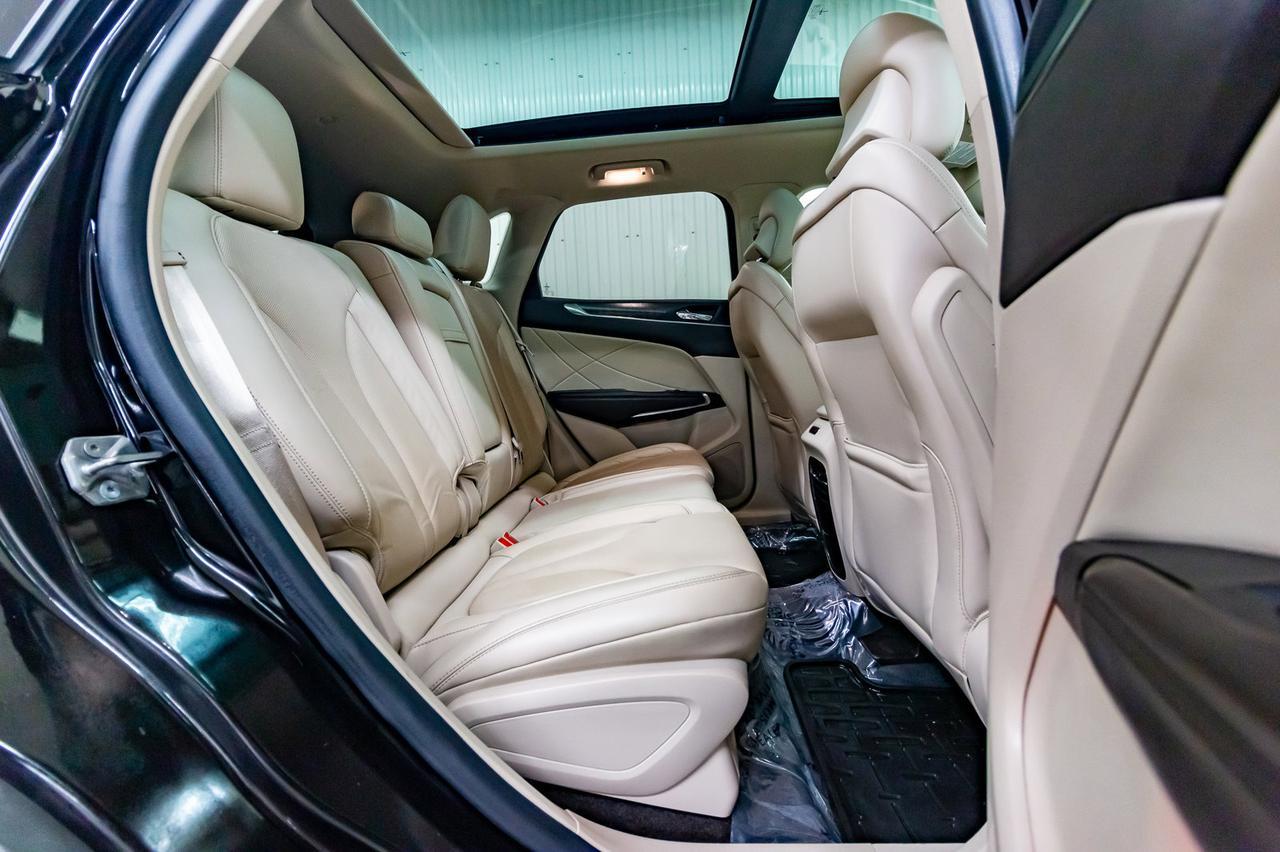 2017 Lincoln MKC AWD  Reserve Leather Roof Nav Red Deer AB