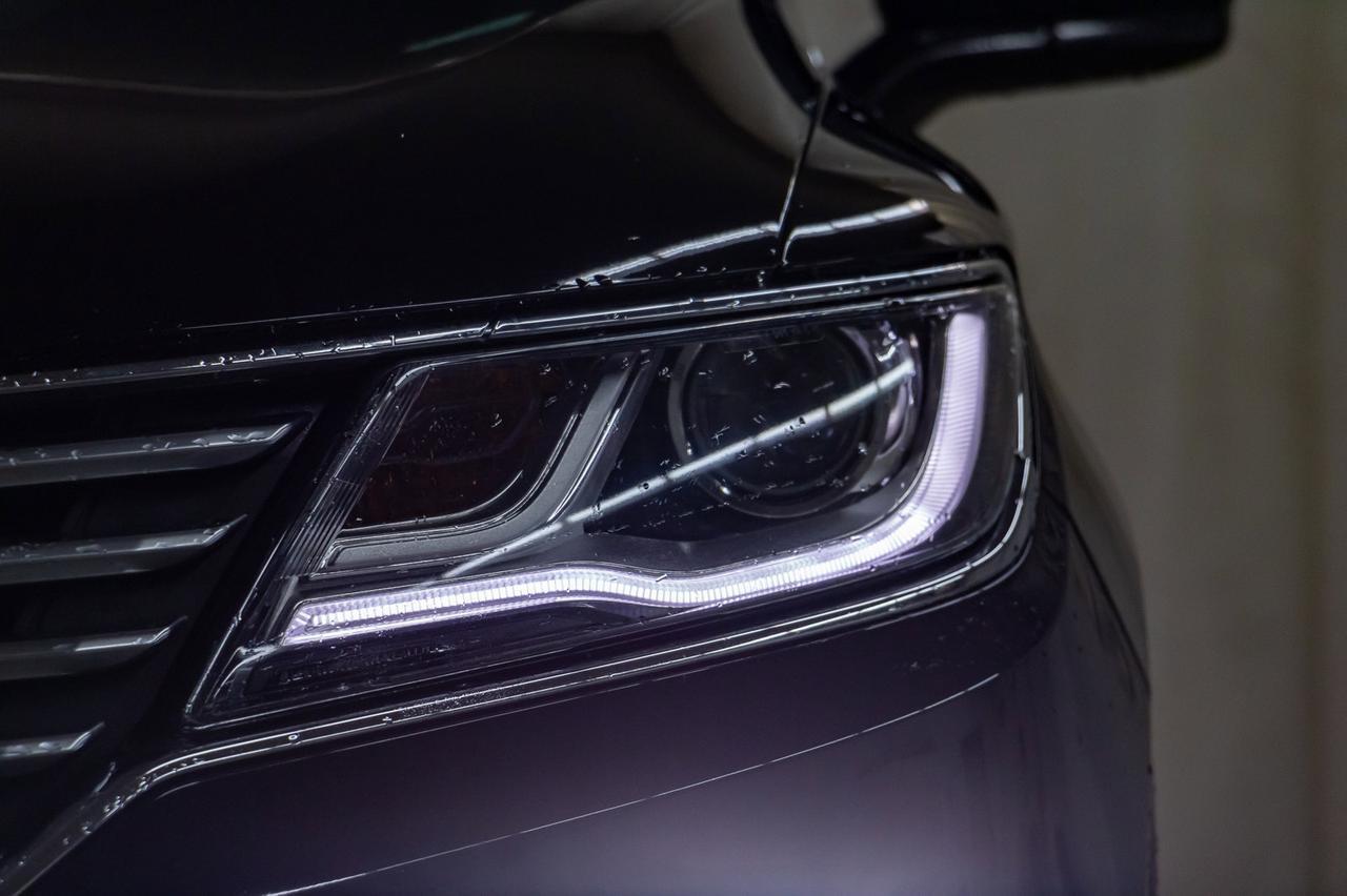 2017 Lincoln MKC AWD Select Leather Roof Nav BCam Red Deer AB