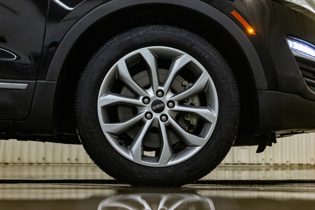 2017 Lincoln MKC AWD Select Leather Roof Nav BCam Red Deer AB